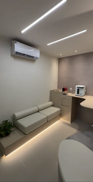 Foto 3 de Dra. Fernanda Bertoni | Harmonização Orofacial | Dentista em São José dos Campos