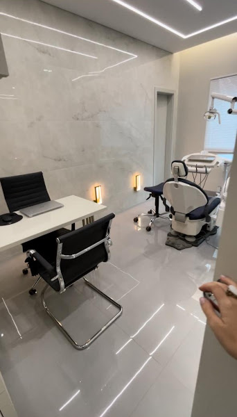 Foto 2 de Dra. Fernanda Botelho - Harmonização Orofacial