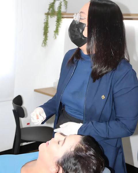 Foto 3 de Dra. Fernanda Campos - Cirurgiã Dentista em Sorocaba | Otomodelação | Harmonização Orofacial