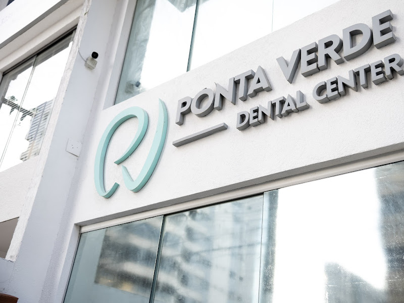 Foto 5 de Dra. Fernanda Cavalcante | Cirurgiã-Dentista em Maceió