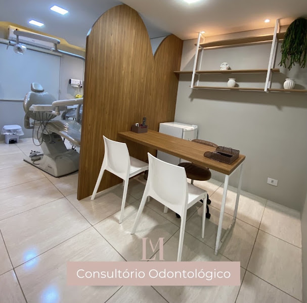 Foto 2 de Dra Fernanda Costa - Cirurgiã-Dentista especialista em Cirurgia Bucomaxilofacial