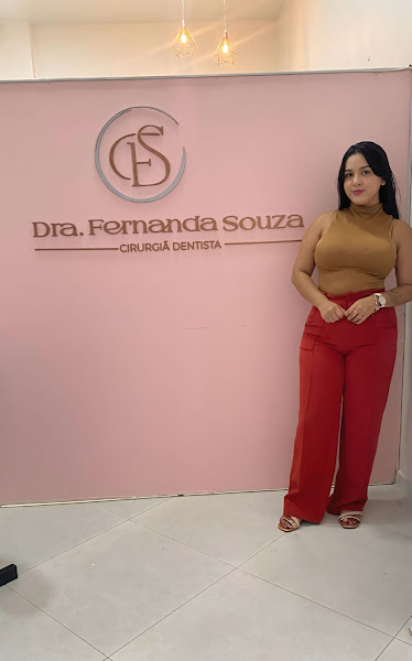 Foto 2 de Dra. Fernanda | Dentista Especialista em Clareamento e Facetas em São Luís
