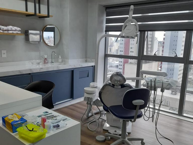 Dra. Fernanda Figueiredo Odontologia Avançada