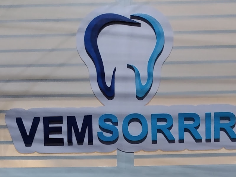 Foto 10 de DRA. FERNANDA GUSMÃO | VIVAZ ODONTO | IMPLANTE E PROTESE