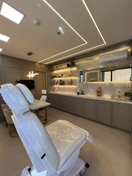 Foto 3 de Dra. Fernanda Lima | Saúde e Beleza