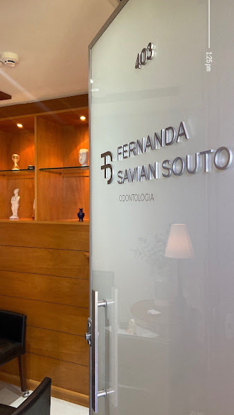 Foto 3 de Dra. Fernanda Souto | Harmonização Orofacial em Porto Alegre