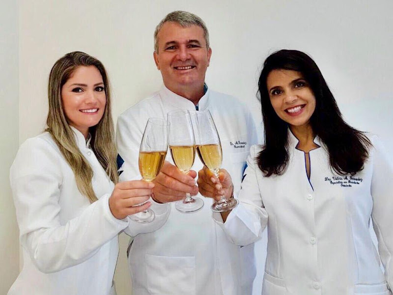 Foto 7 de Dra. Fernanda Thiesen | Extração de Siso São Leopoldo | Implante Dentário