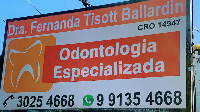 Foto 2 de Dra. Fernanda Tisott Ballardin - Cirurgiã-dentista