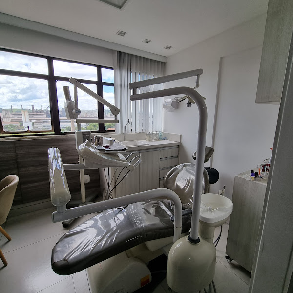 Foto 3 de Dra Flávia Ghirlinzone