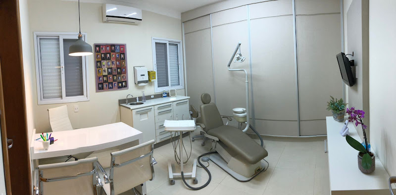 Foto 2 de Dra. Flávia Mendes - Dentista