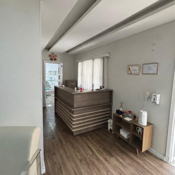 Foto 2 de Dra Flávia Prado - Clínica Geral e Ortodontia