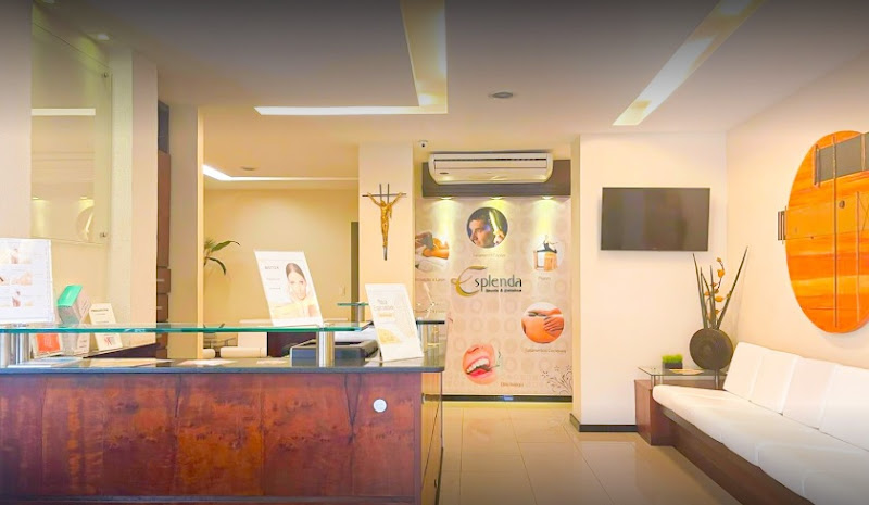 Foto 2 de Dra. Flávia Queiroz Cirurgiã Dentista