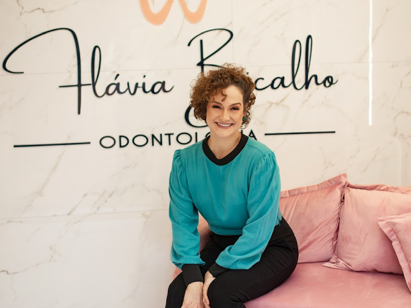 Foto 2 de Dra. Flávia Reis