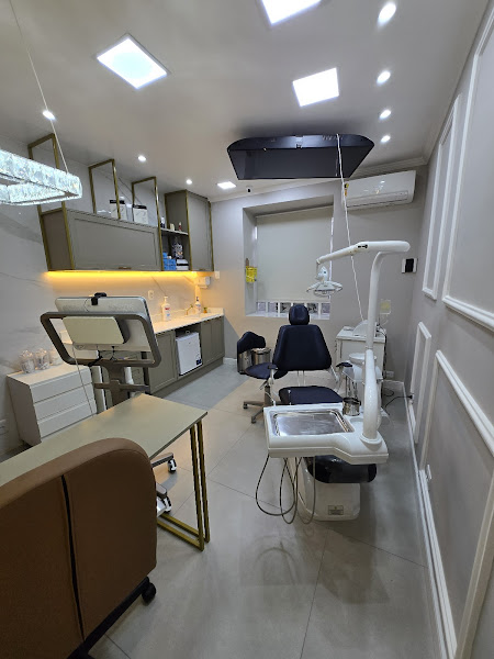 Foto 2 de Dra. Flora França