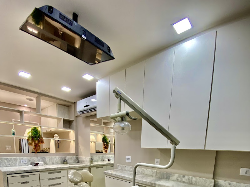 Foto 7 de Dra. Francielle A. | Endodontia | Endodontista | Tratamento de canal BH | Dentista BH