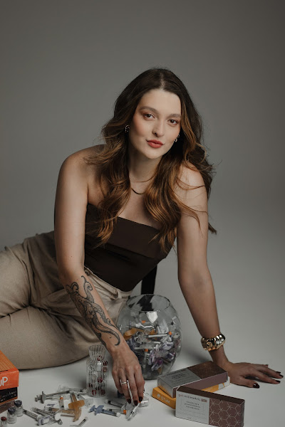 Foto 2 de Dra. Francielle Delavedova - Harmonização Facial