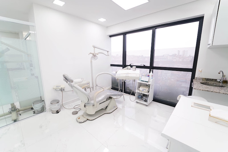 Foto 2 de Dra Francine Gonçalves Nascimento - Dentista