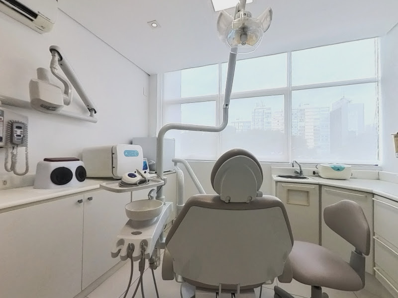 Foto 5 de Dra. Gabriela Almeida CONSULTÓRIO ODONTOLÓGICO / HARMONIZAÇÃO FACIAL na Bela Vista