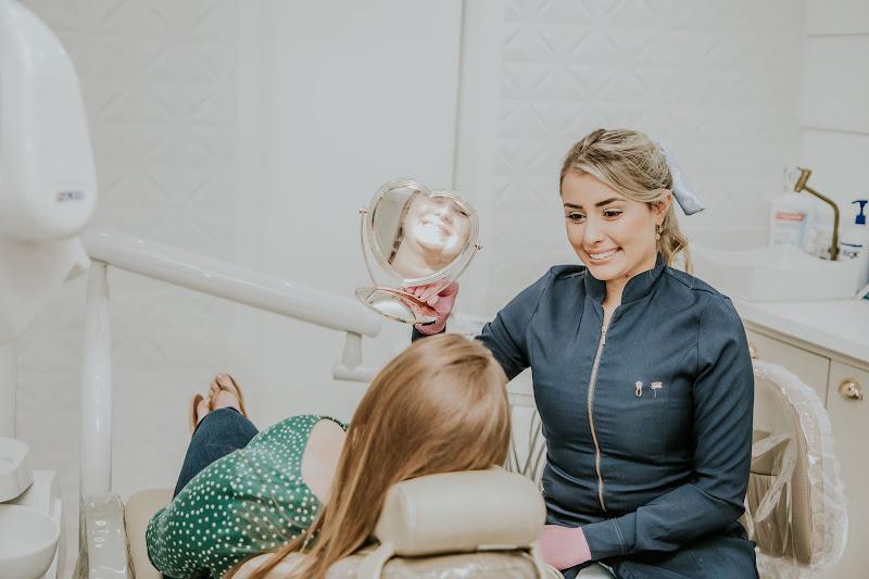 Foto 2 de Dra Gabriela Corteletti | Ortodontia | Harmonização facial em Vila Velha