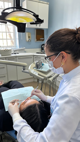 Foto 2 de Dra. Gabriela Duarte – Dentista em Campinas