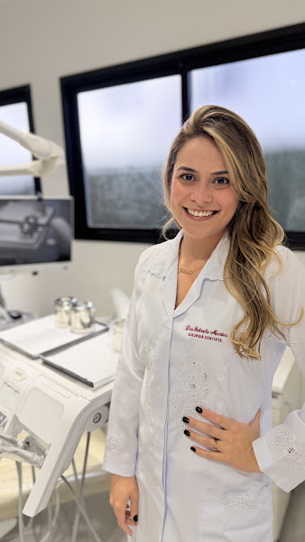 Foto 2 de Dra. Gabriela Martins | Cirurgiã Dentista