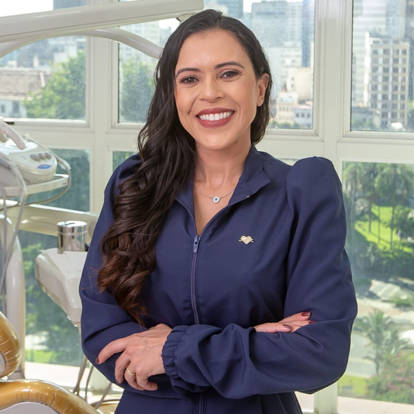 Foto 2 de Dra. Gabriela Reis - Especialista em Prótese e Implante - Odontologia do Sono