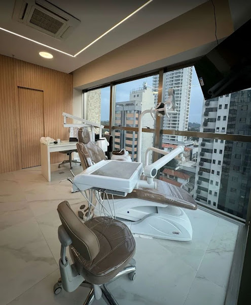 Foto 3 de Dra. Gabrieli Mendes - Odontologia, Cirurgia Bucomaxilofacial e Harmonização Facial