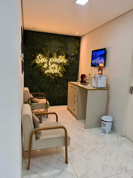 Foto 3 de Dra Gabriella Cavalcanti Dentista | Tratamento de Melasma | Lipo de Papada | Sou Smile