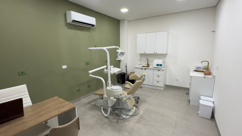 Foto 3 de Dra. Gabriella Costa | Bruxismo & DTM | Dentista