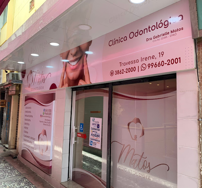 Foto 2 de Dra Gabrielle Matos