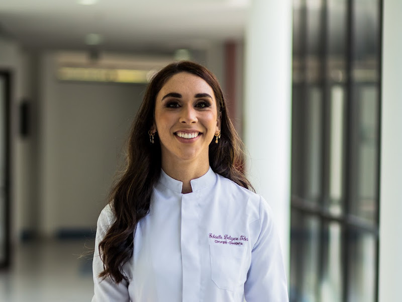 Foto de Dra. Gabrielle Teles - Dentista