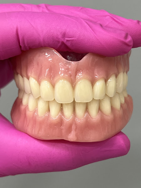 Foto 3 de Dra. Genianny Freitas – Dentista especialista em Reabilitação Oral, DTM, Dor Orofacial, Bruxismo, Zumbido e Dor na Mandíbula.