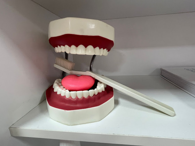 Foto 3 de Dra. Geovana Lemos | Dentista em Olinda | Clareamento Dental