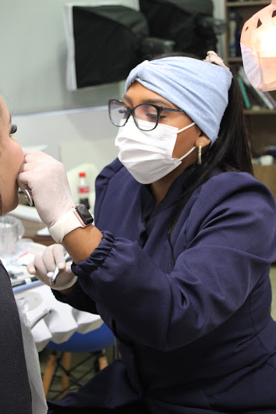 Foto 3 de Dra. Geovanna Porteiro | Odontologia estética