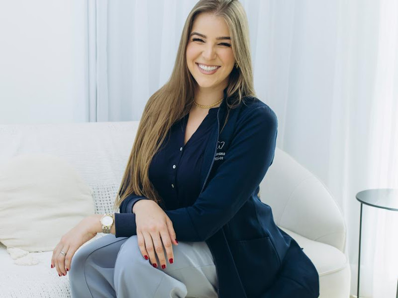 Foto 2 de Dra. Giovana Lissa - Dentista no Gama/DF