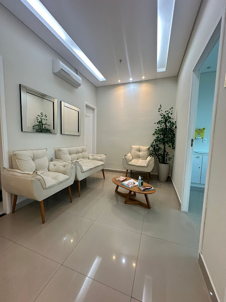 Foto 2 de Dra. Giovana Siqueira | Harmonização Facial