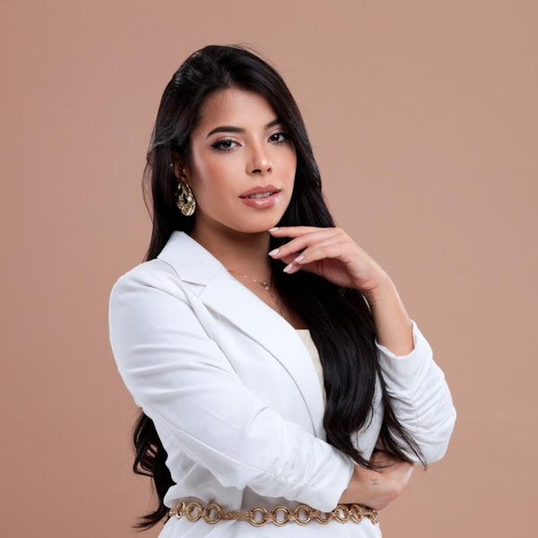 Foto 2 de Dra Giovanna Vanderlei - Odontologia