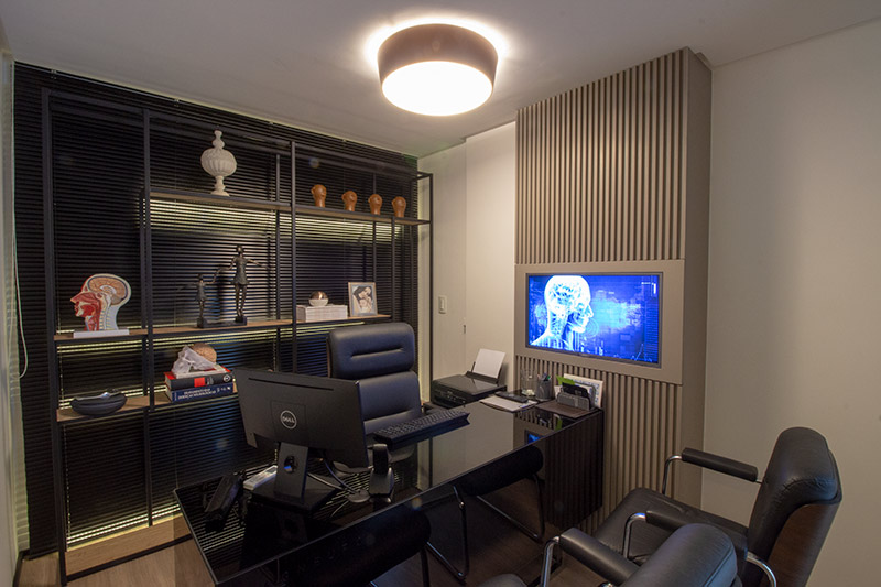 Foto 3 de Dra. Giselle Theotonio é especialista no tratamento das dores de cabeça e em neuromodulação