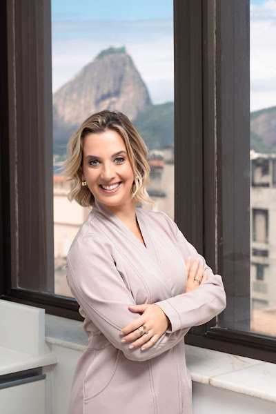 Foto 2 de Dra. Glauce Vaz - Implantes e Estética