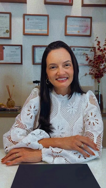 Foto 4 de Dra Glaucia Oliveira - Dentista, Ortodontia, Invisalign, Autoligado em Vilas e Lauro de Freitas