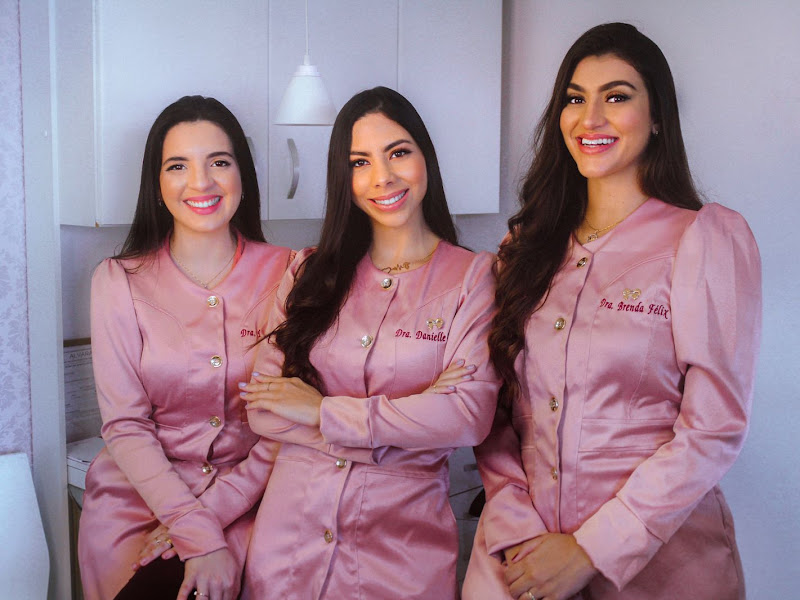 Foto 7 de Dra Glaucia Oliveira - Dentista, Ortodontia, Invisalign, Autoligado em Vilas e Lauro de Freitas