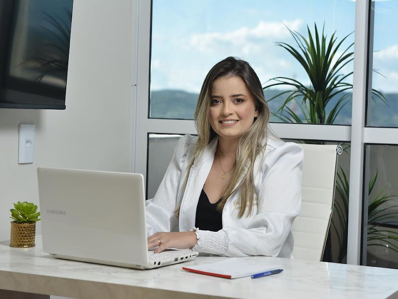 Foto 3 de Dra Gleizielle Leite /Dentista