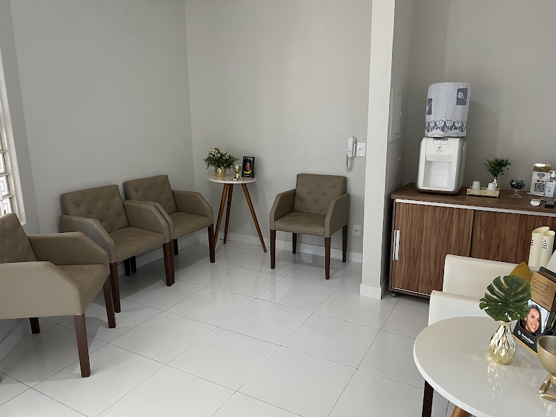 Foto 2 de Dra. Graziele Alves dentista Invisalign Araçatuba