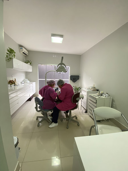 Foto 3 de Dra. Hany Coimbra | Dentista