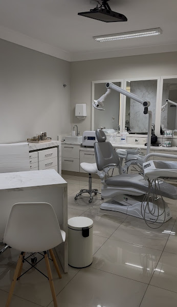 Foto 2 de Dra. Helena Soave - Odontologia