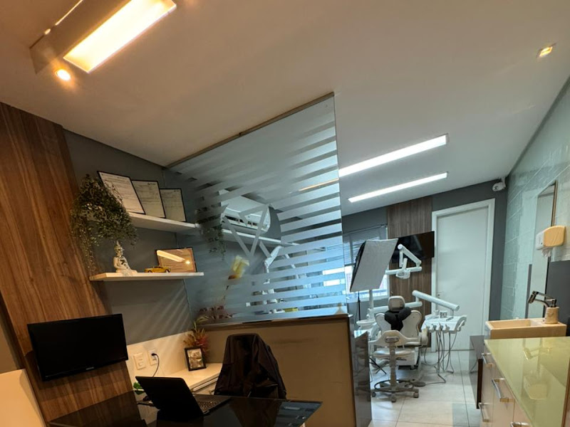 Foto 12 de Dra. Hellen Araujo - DTM & Dor Orofacial