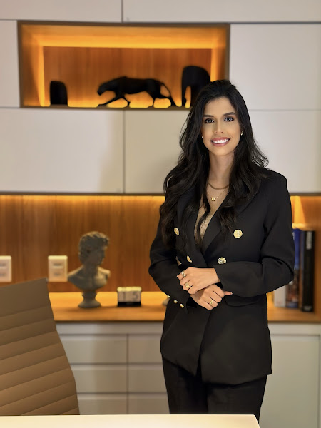 Foto de Dra. Hellen Góis | Dentista