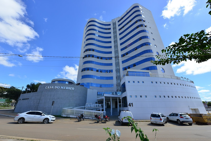 Foto 3 de Dra. Hemily Duarte - Dentista - Odontologia Estética e Reabilitação Oral - Facetas, Restaurações e Coroas