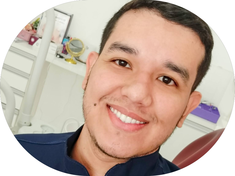 Foto 2 de Dra. Hewelyn Reis I Facetas em resina composta em Manaus