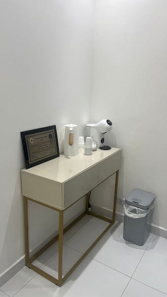 Foto 3 de Dra. Ilana Felix Odontologia Estética | Assistência Técnica